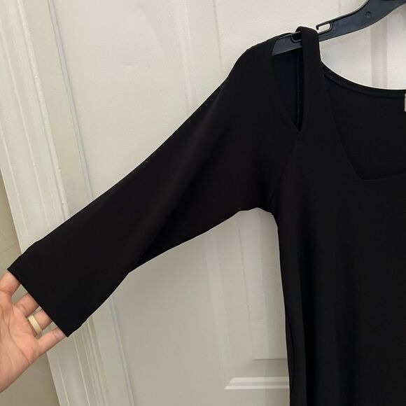 Sympli Nu Focus Tunic Cut Out Shoulder Asymmetrical Hem Top - Picture 7 of 12